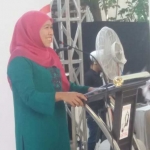 Khofifah Indar Parawansa dalam suatu acara.