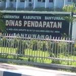 Kantor Dinas Pendapatan Banyuwangi. (Nanang Supriyadi/BANGSAONLINE)