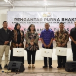 Pj Wali Kota Kediri Zanariah bersama AKBP (Purn) Abraham Sisik, AKBP (Purn) M. S. Yusuf, dan AKP Andhini Puspa Nugraha