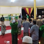 PAC GP Ansor Kecamatan Kejayan saat menggelar Salat Gaib.