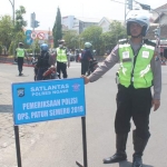 Razia yang digelar Satlantas Polres Ngawi dalam rangka Operasi Patuh Semeru 2019 di perempatan Kartonyono.