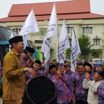 Bupati Pasuruan Irsyad Yusuf menyampaikan sejumlah pesan sebelum pesan memberangkatkan rombongan PPDI ke Jakarta.