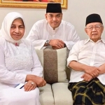 Tampak Gus Billy bersama ayahanda KH Salahuddin Wahid (Gus Solah) semasa hidup dan ibunda Nyai Faridah Salahuddin.