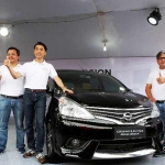 Grand Livina versi special diluncurkan. 