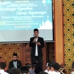 Kepala SMAN 2 Batu, Anto Dwi Cahyono saat memberikan pengarahan