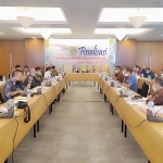 Banggar DPRD dan Timang Pemkab Gresik ketika finalisasi RAPBD 2021. foto: ist.