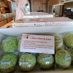 Onde-onde oven klepon. Varian baru onde-onde yang menggugah selera. (foto: YUDI EP/BANGSAONLINE)