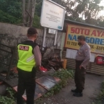 Lokasi Warung Soto Ayam dan Nasi Goreng Cak Mad di Jalan Raya Kedungturi Kecamatan Taman yang mengalami peristiwa kebakaran. (foto: ist)