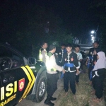 Patroli menjelang sahur, saat digelar oleh Polsek Ngrambe.