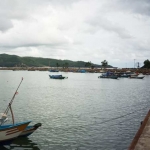 Cuaca di perairan Pacitan tampak cerah berawan.