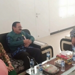 Kepala Perwakilan BKKBN Provinsi Jatim saat melakukan audensi dengan Wakil Bupati Ngawi. Foto: ist