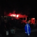 Ruang pengeringan pabrik tripek yang terbakar.