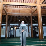 Gubernur Khofifah saat berada di Masjid Jamik Tegalsari Ponorogo.