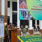 Pencanangan Pembangunan Zona Integritas Menuju Wilayah Birokrasi Bersih dan Melayani (WBBM) di lingkungan Kejaksaan Negeri Bangkalan. (foto: ist)