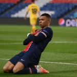 Penyerang PSG, Kylian Mbappe meriah gelar top skor Liga Prancis selama lima musim beruntun.