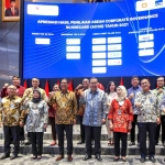 SVP of Legal, Governance & Compliance SIG, Maralda H. Kairupan (kiri atas) bersama perwakilan perusahaan pemenang ASEAN Corporate Governance Scorecard Tahun 2021. Foto: ist.