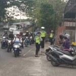 Oprasi Patuh Semeru yang digelar Satlantas Polres Malang Kota di selatan Fly Over Arjosari. foto: ist