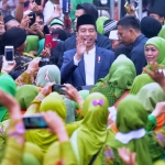 Presiden RI Jokowi bersama Gubernur Jatim Khofifah Indar Parawansa dalam sebuah kesempatan, beberapa waktu lalu.