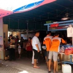 Suasana gerai bakso Swalayan Trunojoyo, Surabaya. foto: OZY/ UTM/ BANGSAONLINE