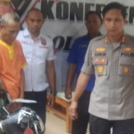 Kapolres Lamongan AKBP Harun didampingi Kasatreskrim AKP David Manurung dan Kasubbag Humas AKP Djoko Bisono saat jumpa pers.