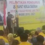 Ketua Umum DPP Partai Golkar, Setya Novanto saat memberikan pengarahan dalam Rapat Kerja Daerah DPD Golkar Jawa Timur di kantor DPD Golkar Jatim. foto: DIDI ROSADI/ BANGSAONLINE