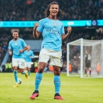 Nathan Ake mencetak gol penentu kemenangan Manchester City atas Liverpool pada laga Carabao Cup.