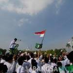 Ribuan santri usai mengikuti apel HSN di Alun-Alun Kabupaten Jombang, Sabtu (22/10).
foto: ROMZA, RONY SUHARTOMO/ BANGSAONLINE