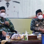 PAPARAN: Bupati Sidoarjo Ahmad Muhdlor Ali (Gus Muhdlor) dan Wabup Subandi saat jumpa pers, di Pendapa Delta Wibawa, Jumat (26/2/2021) malam. foto: ist.