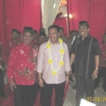 Gus Syaf (baju hitam) bersama dengan Menteri Pemuda dan Olahraga Imam Nahrawi dalam acara turnamen pencak silat IKS PI.