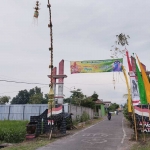 Warga Desa Pasirharjo, Kecamatan Talun, Kabupaten Blitar tak menggunakan speaker saat salat tarawih.