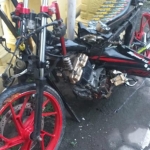 Kondisi motor milik korban usai menabrak pohon asem.