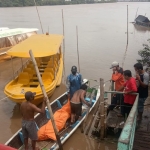 Proses evakuasi korban. (foto: ist)