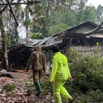 Sejumlah bangunan rusak di beberapad desa Kabupaten Blitar yang terdampak hujan dan puting beliung (dok. ist)