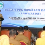 Bupati Lamongan, Yuhronur Efendi, saat memberi sambutan.