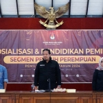 KPU Jatim saat menggelar sosialisasi dan pendidikan pemilih yang diikuti puluhan kader organisasi perempuan di Magetan. Foto: Ist