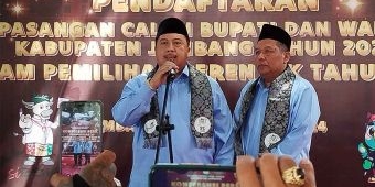 Hari Kedua, Warsubi-Gus Salman Daftar ke KPU Jombang