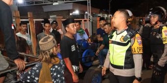 Pastikan Kamtibmas Malam Idulfitri 1445 H, Kapolres Kediri Kota Pimpin Patroli dan Imbau Hal ini