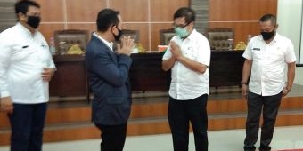 Dilantik Jadi Dirut RSUD Kertosono, Bupati Novi Minta dr. Hendriyanto Tancap Gas Perbaiki Sistem