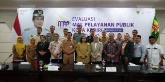 Pj Wali Kota Kediri Beri Arahan di Evaluasi MPP Triwulan III