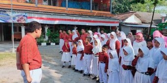 Peringati HUT ke-78 RI, Puluhan Siswa SLB Desa Sumberrejo Bojonegoro Antusias Ikuti Lomba Agustusan