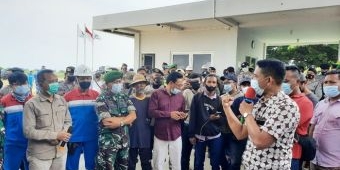 ​Gelar Demo, Warga Ring 1 Kilang Minyak Tuban Minta Diprioritaskan Dalam Rekrutmen Tenaga Kerja