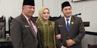 Mantan Wabup Blitar Dilantik Jadi Anggota DPRD Bersama Anak dan Menantu