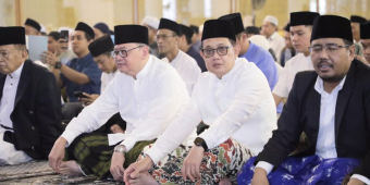 Salat Idulfitri 1445 H di Masjid Al Akbar Bersama Keluarga, Begini Pesan Pj Gubernur Jatim