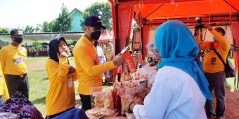 Peringati Hari Koperasi Nasional ke-75, Bupati Lindra Borong Produk Kreasi Siswa