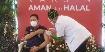 Kadinkes Banyuwangi Pastikan Vaksin Sinovac Aman dan Halal