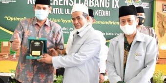 Gus Ab Terpilih Kembali Sebagai Ketua PCNU Kota Kediri Secara Aklamasi