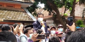 Datangi Kantor Bawaslu, ​Aliansi Rakyat Banyuwangi Bersatu Gelar Aksi Damai