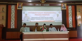 Satresnarkoba Polres Madiun Gelar Sosialisasi di SMAN 1 Geger