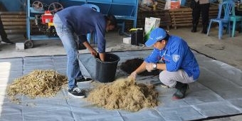 Berdayakan Warga, Pemdes Mejayan Adakan Pelatihan Pembuatan Pupuk Organik