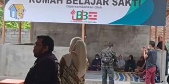 Peringati Hari Ibu 2022, Puluhan Siswa TK Ikuti Lomba Mewarnai di Rumah Belajar Sakti Probolinggo